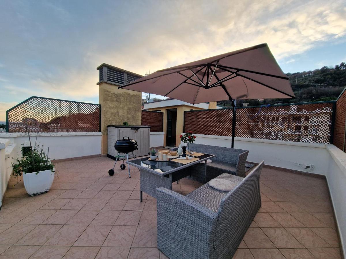 피에트라리구레 650 Metri Dal Mare - Wifi - Terrazzo - Piscina - A/C 아파트 외부 사진